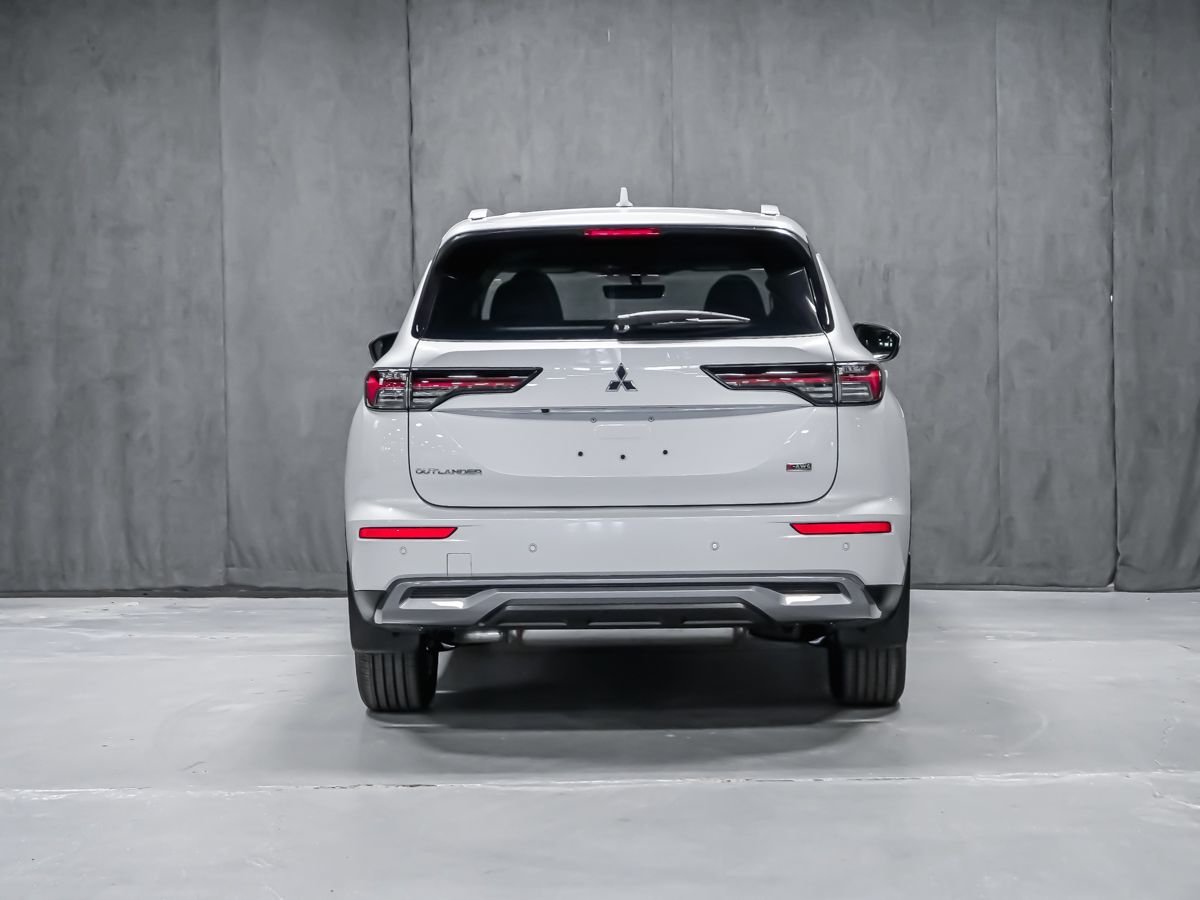 Mitsubishi Outlander SE 2026 Blanc diamant Montréal - photo #4