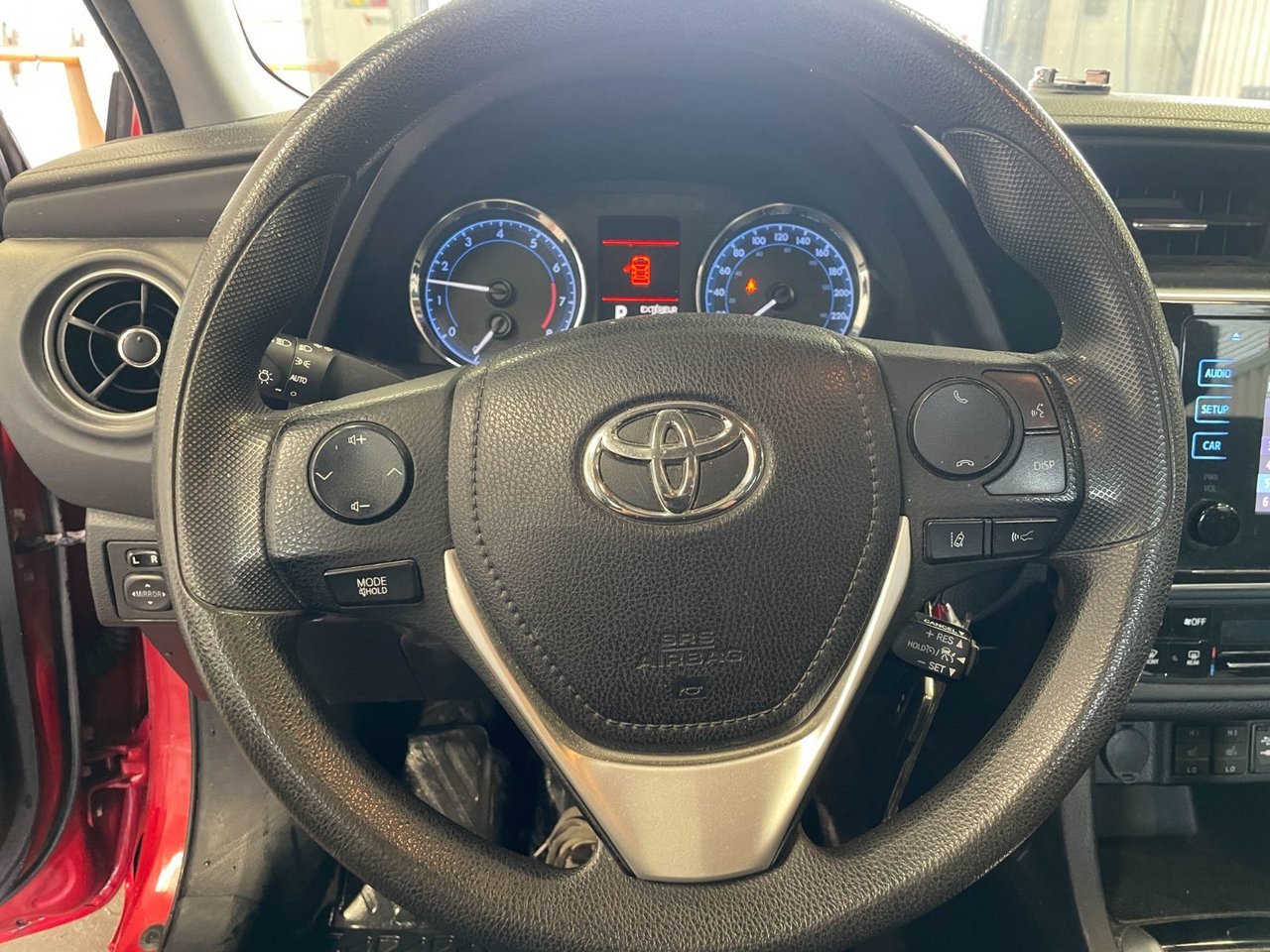 Toyota Corolla LE AUTO *SIÈGES CHAUFF* REG ADAPT BLUETOOTH USB 2018 Rouge Saint-Jérôme - photo #13