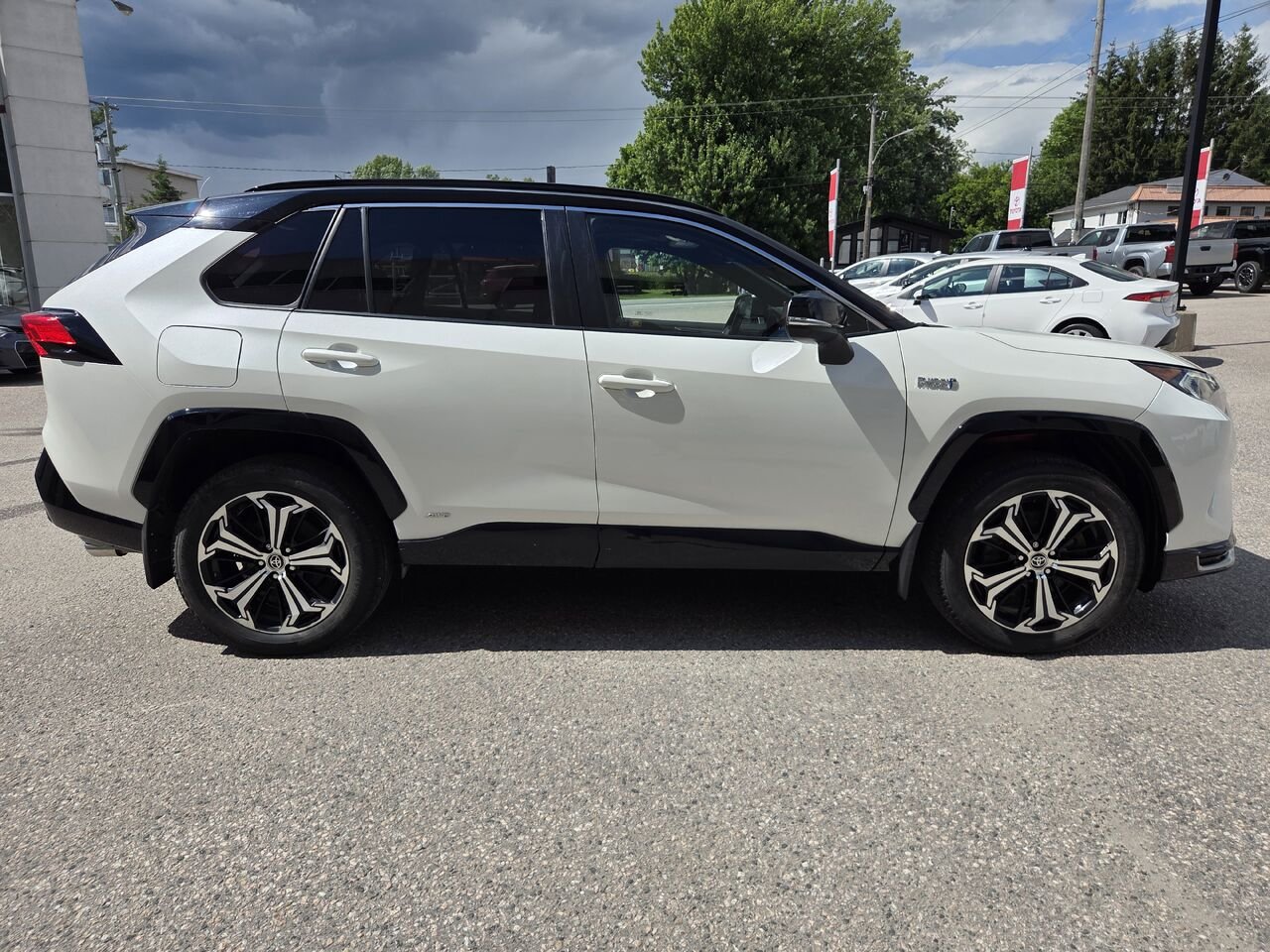 Toyota RAV4 PRIME 2021 Blanc Mont-Laurier - photo #3