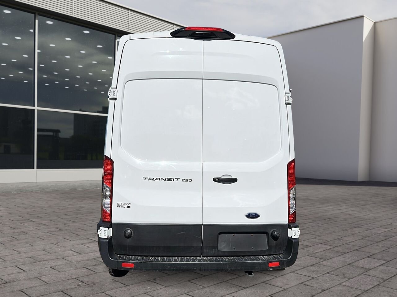 Ford Transit fourgon utilitaire 2025 Québec - photo #2