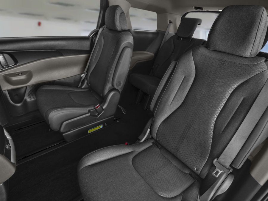 2026 KIA Carnival 2026 Aurora Black Pearl