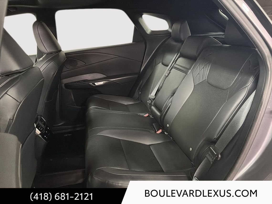 Lexus RX 19309A 2023 Gris Québec - photo #41