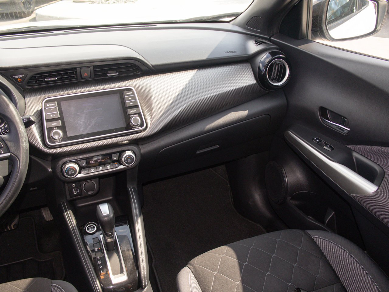 2019 Nissan Kicks SV FWD White Sherwood Park - photo #28
