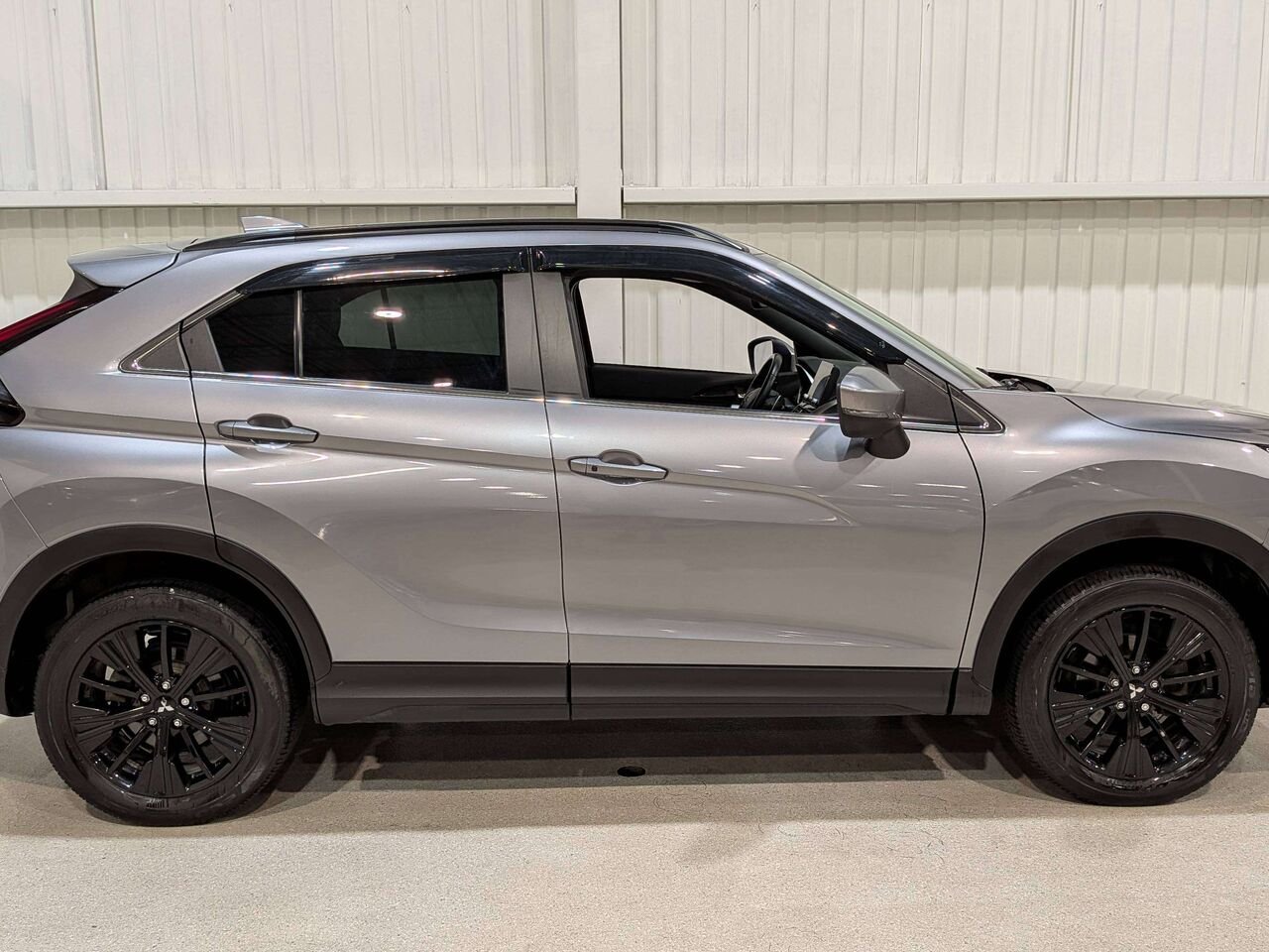 2022 Mitsubishi Eclipse Cross SEL S-AWC *Ltd Avail* Grey Mirabel - photo #2