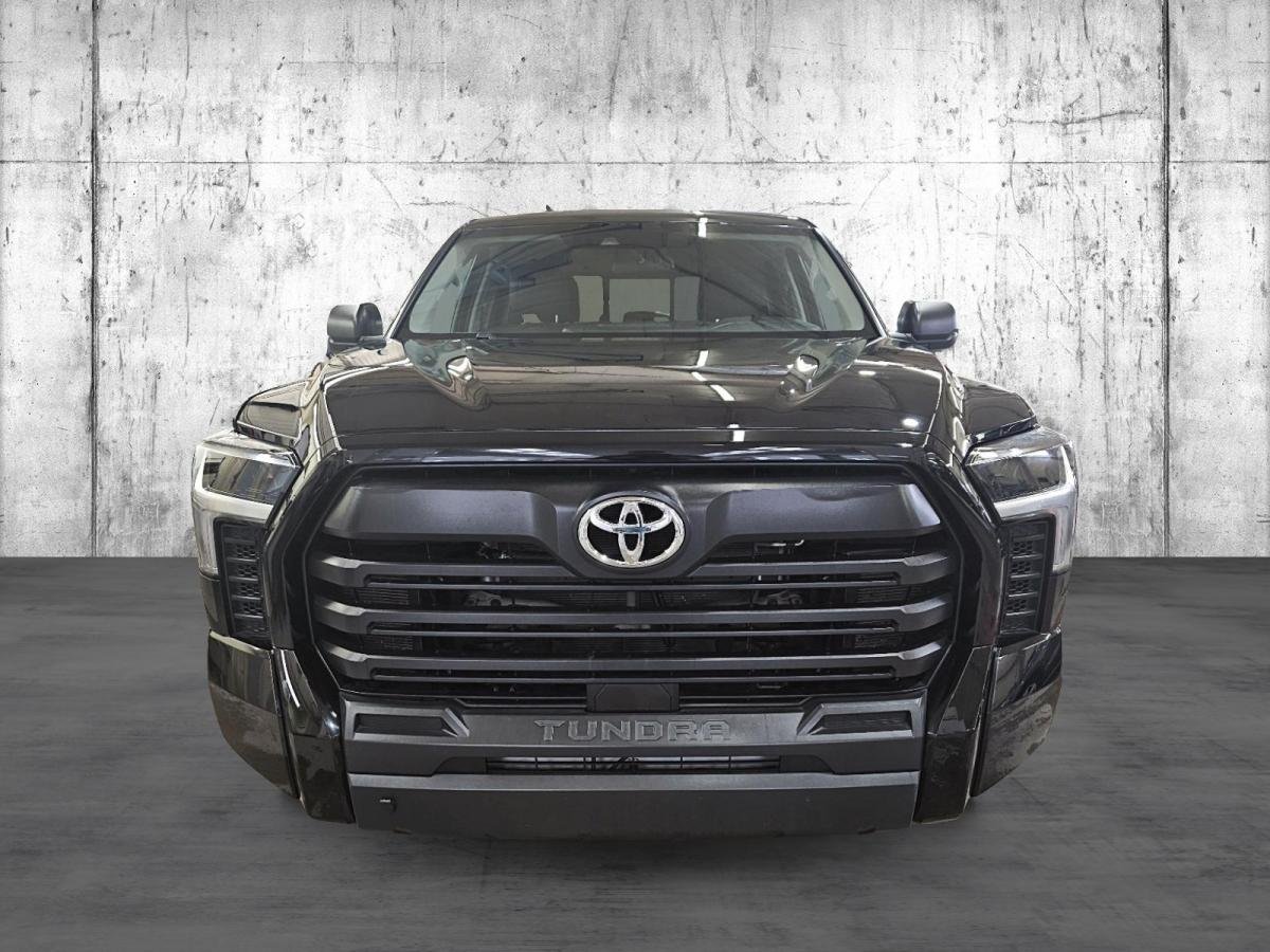 Toyota Tundra 33351B | SR Double Cab 4x4 2022 Noir Val-d'Or - photo #1