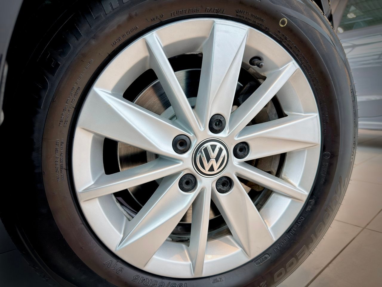 2019 Volkswagen Golf Black Notre-Dame-des-Prairies - photo #12