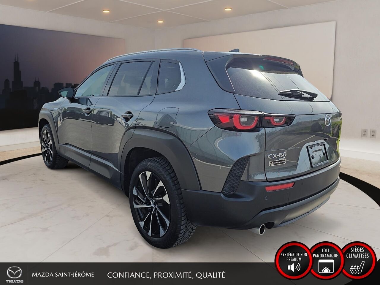 Mazda CX-50 hybride GT AWD | TOIT PANORAMIQUE | CUIR | 2025 Gris Saint-Jérôme - photo #9
