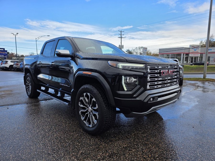 2025 GMC Canyon Denali Black