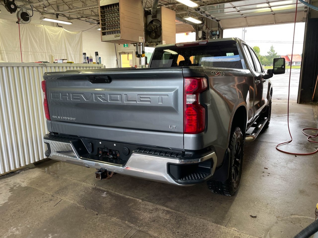 Chevrolet Silverado 1500 LT TRUE NORTH 4X4 V8 *SIÈGES CHAUFF* BEDLINER WIFI 2020 Gris Saint-Jérôme - photo #7