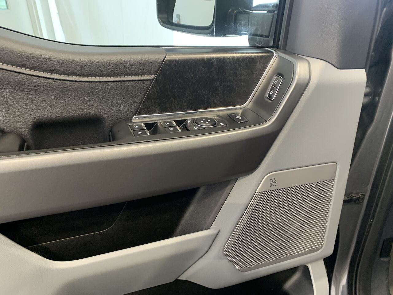 2026 Ford Super Duty F-250 SRW XLT cabine 6 places 4RM caisse de 6,75 pi Grey Châteauguay - photo #29