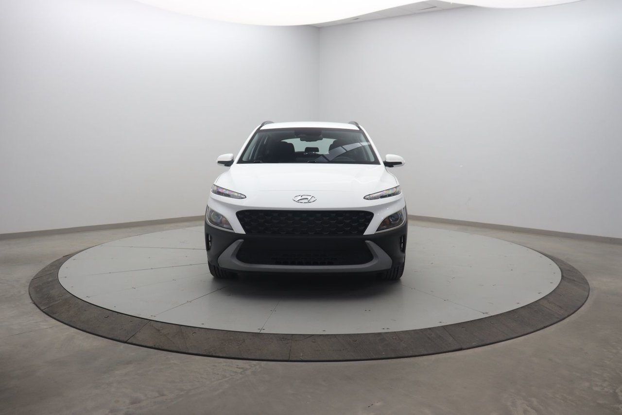 Hyundai Kona Preferred 2023 Blanc Baie-Comeau - photo #1