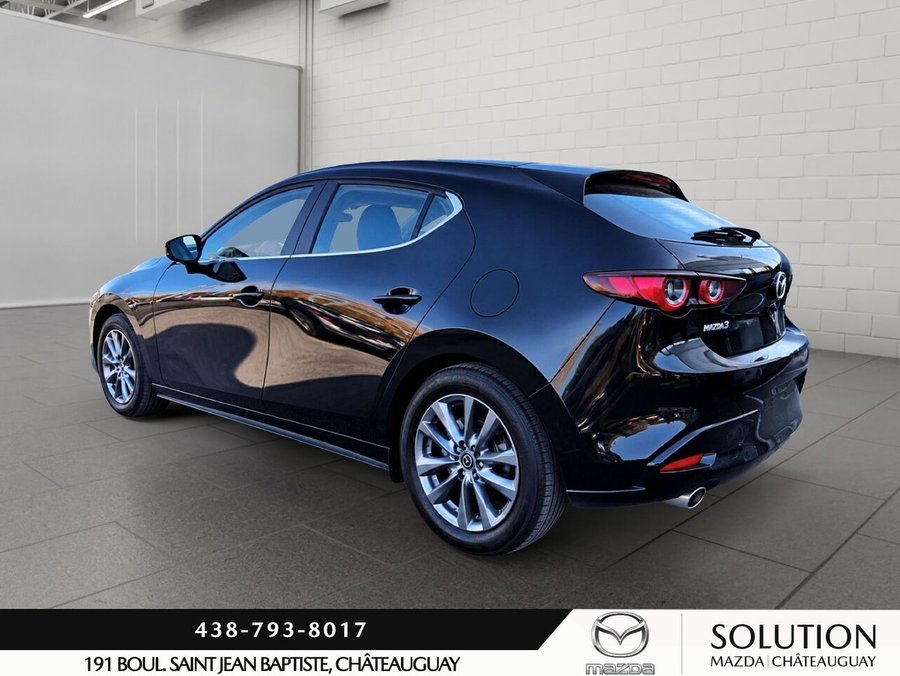 2023 Mazda 3 SPORT GS Black