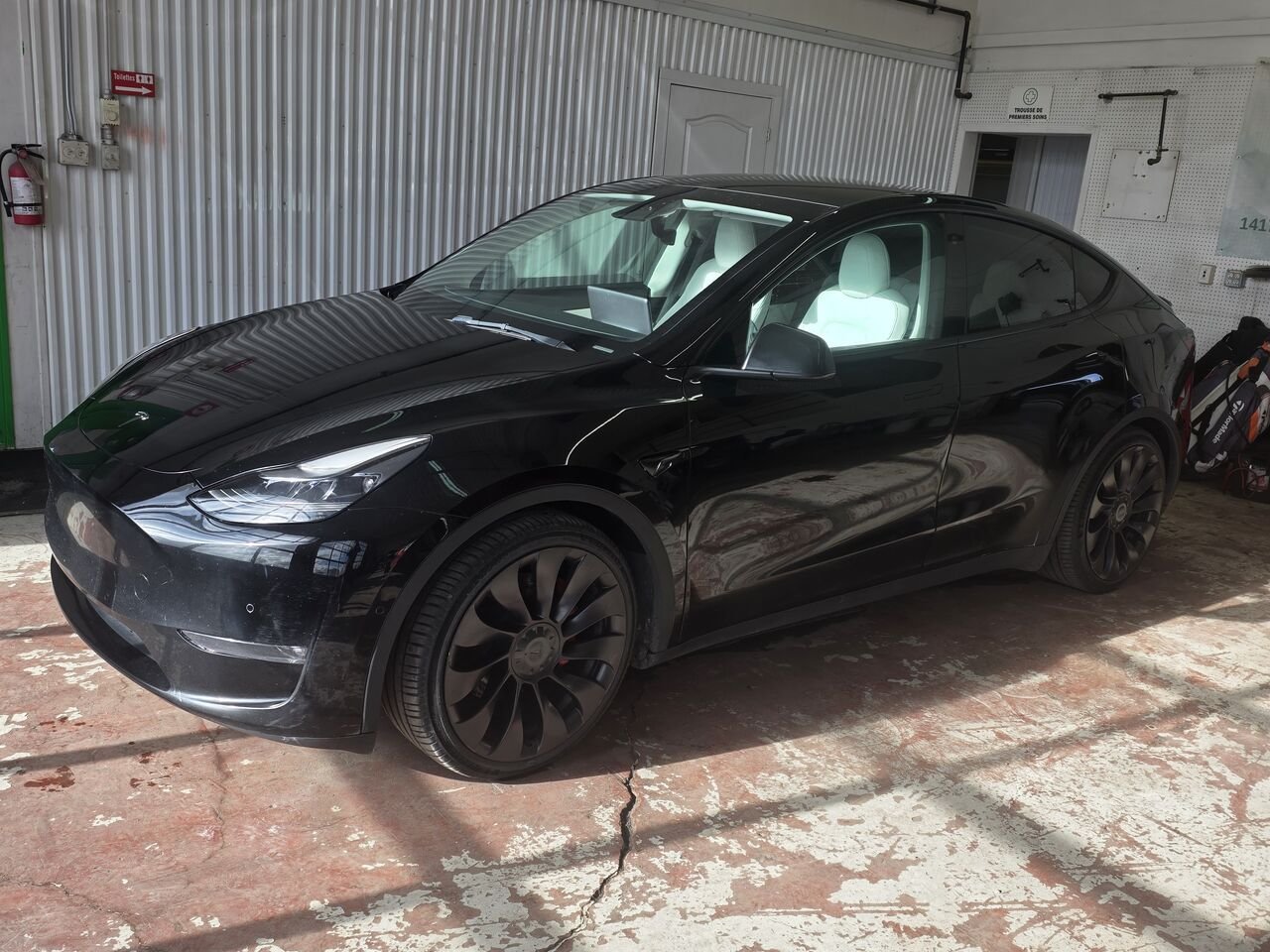 Tesla Model Y 2021 Noir Longueuil, - photo #1