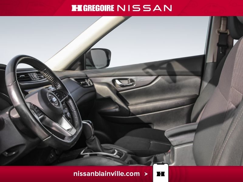 2020 Nissan Rogue White Laval - photo #15