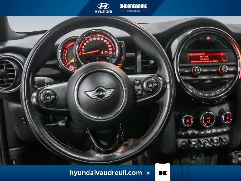 2015 Mini Cooper Beige Laval - photo #20