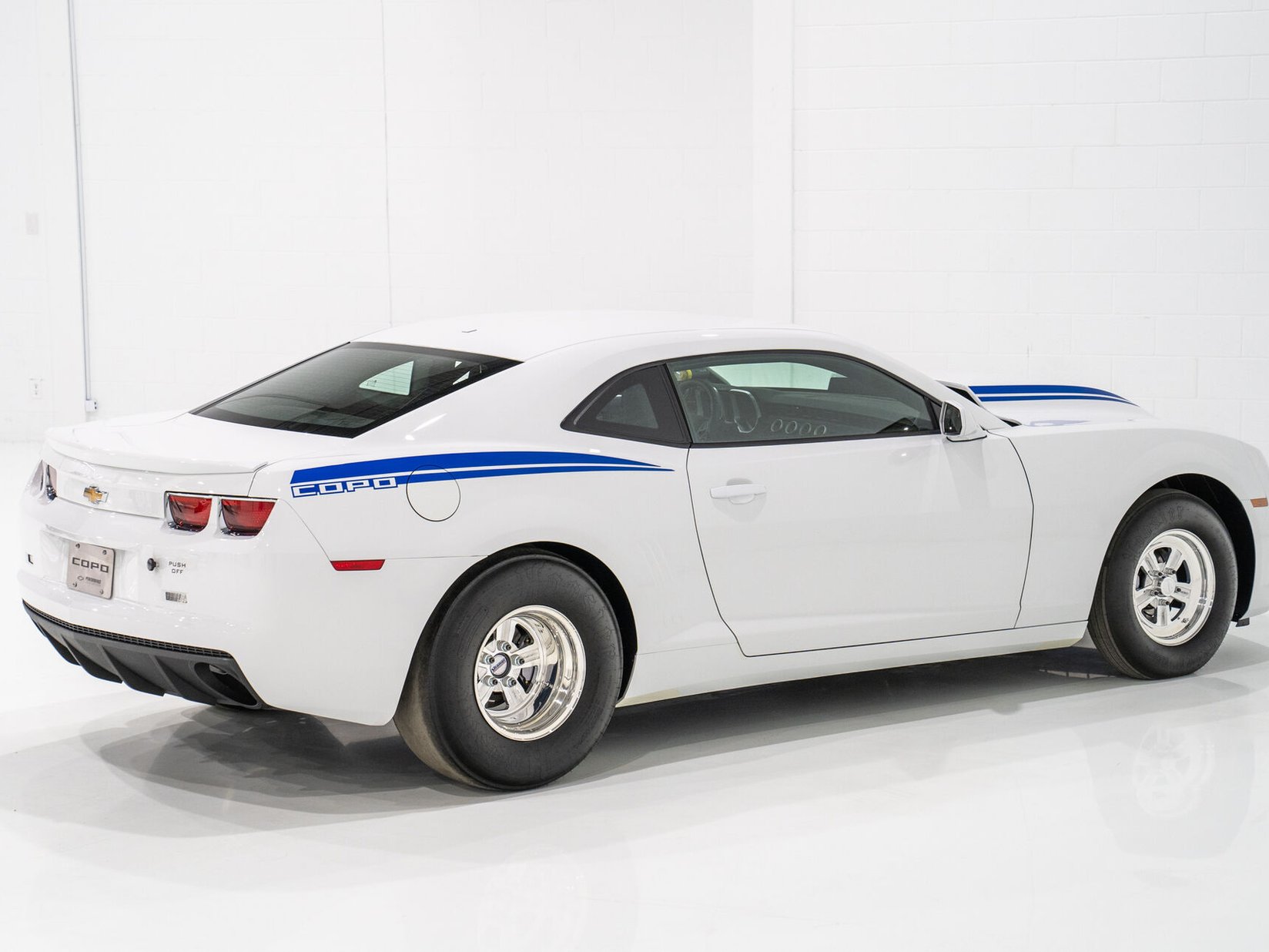 Chevrolet COPO Camaro 327 #15 of 69 1 of 20 Voiture D'accélération d'usine / Exemple Neuf Jamais Couru **PRIX EN USD** 2012 Blanc Montréal - photo #27