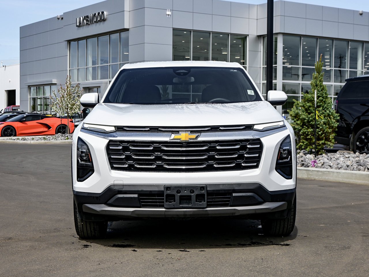 2026 Chevrolet Equinox AWD 4dr LT w/2LT White Sherwood Park - photo #2