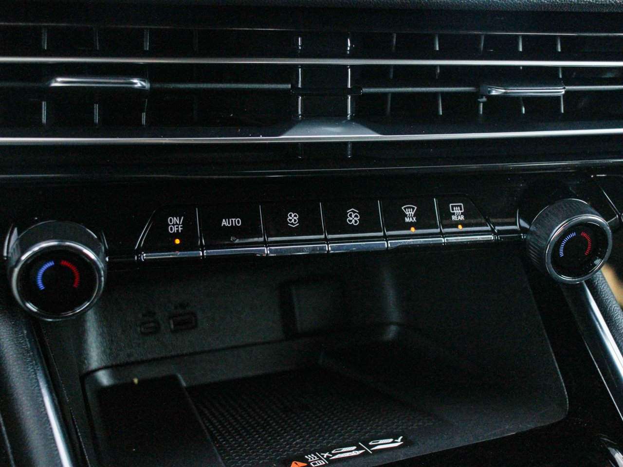 2025 Chevrolet Traverse AWD 4dr LT White Sherwood Park - photo #24
