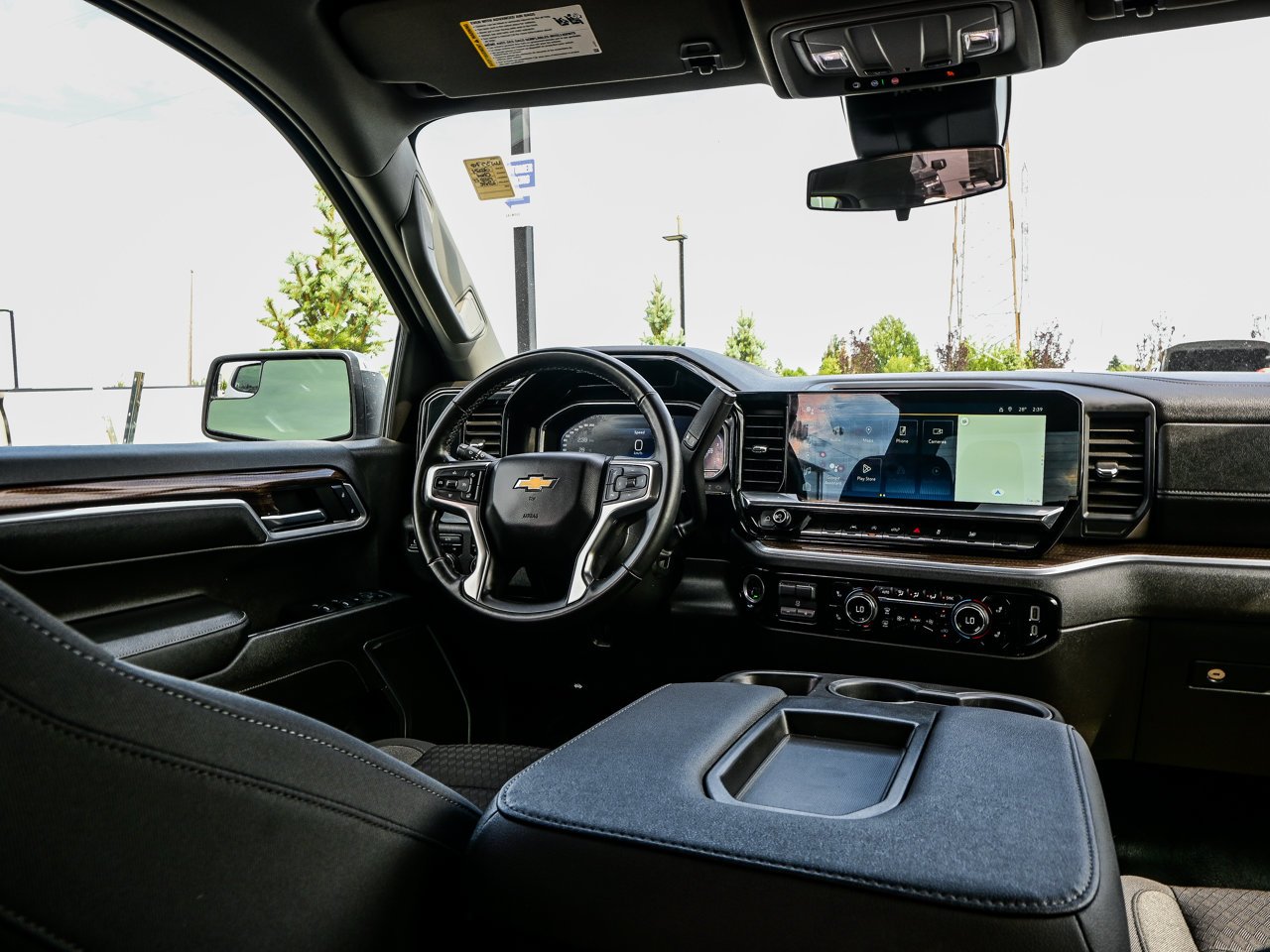 2024 Chevrolet Silverado 1500 4WD Crew Cab 147 LT White Sherwood Park - photo #28