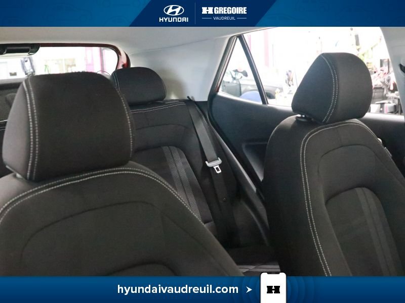 2024 Hyundai Venue Red Saint-Eustache - photo #28
