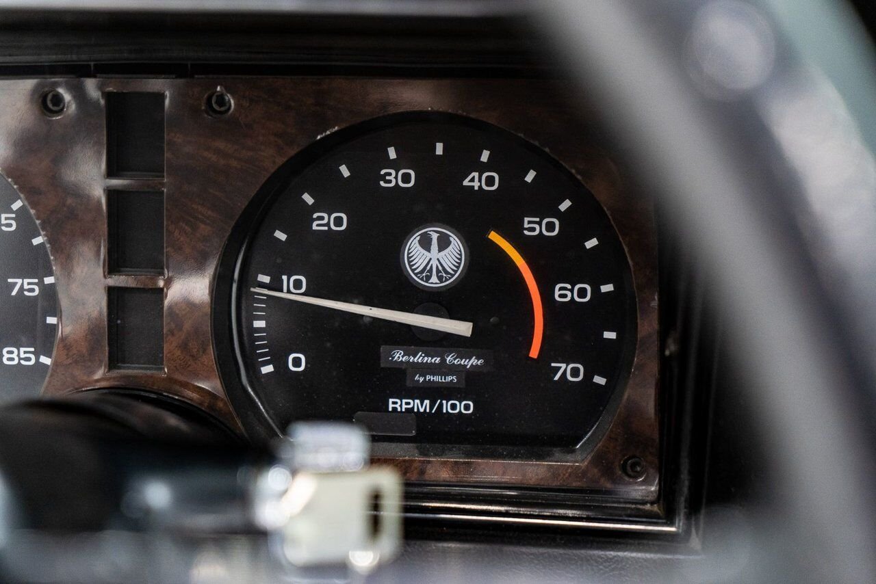 Phillips Motor Car Berlina Coupe Only 1 of 78 produced. Very rare | PRIX EN USD 1981 Blanc Montréal - photo #64