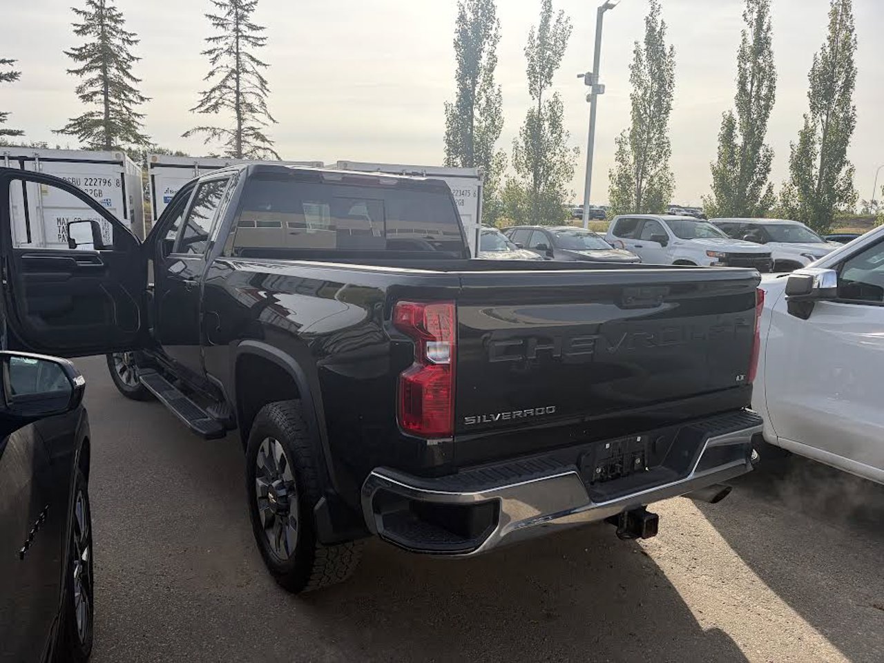 2024 Chevrolet Silverado 2500HD 4WD Crew Cab 159 LT Black Sherwood Park - photo #3