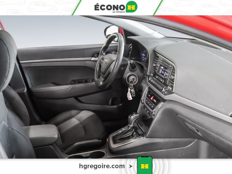 Hyundai Elantra 2017 Rouge Saint-Eustache - photo #22