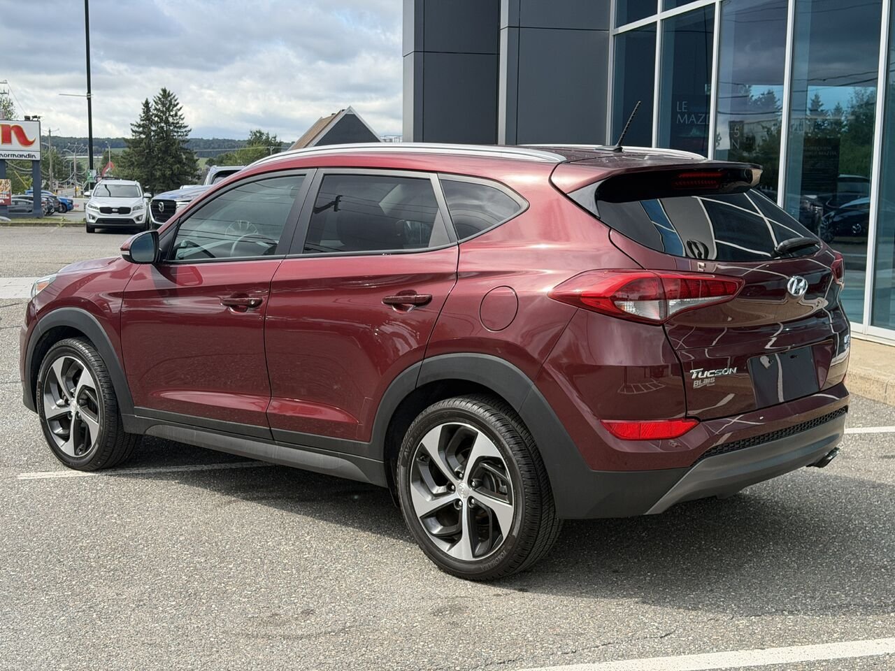 2016 Hyundai Tucson Red Ste-Marie - photo #5