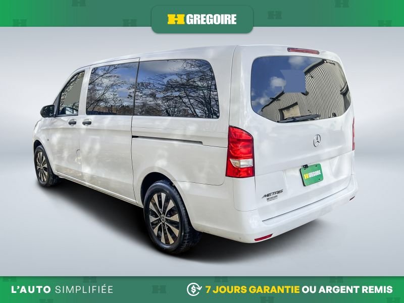 2022 Mercedes Benz Metris Blue Blainville - photo #5