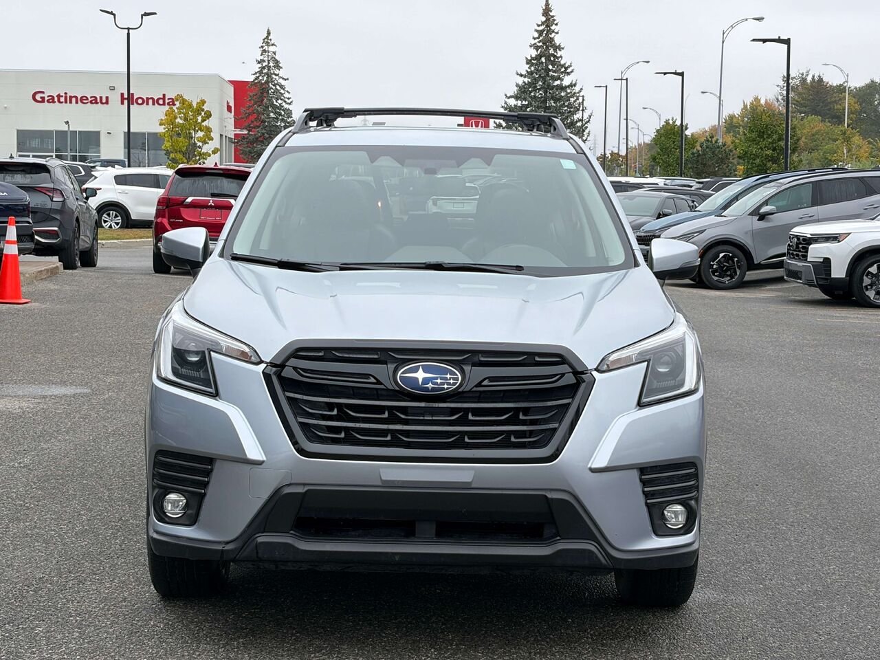 2024 Subaru Forester Silver Gatineau - photo #1