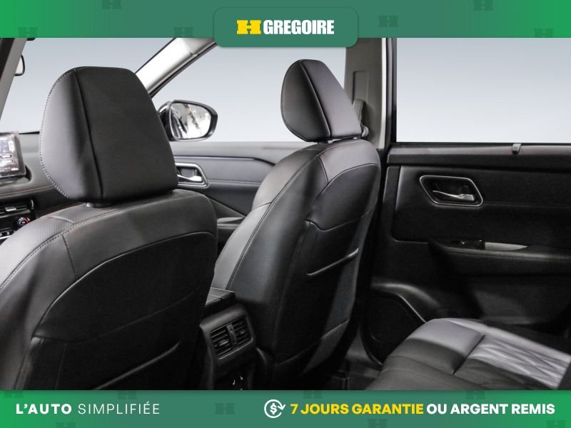Nissan Rogue 2025 Blanc Laval - photo #26