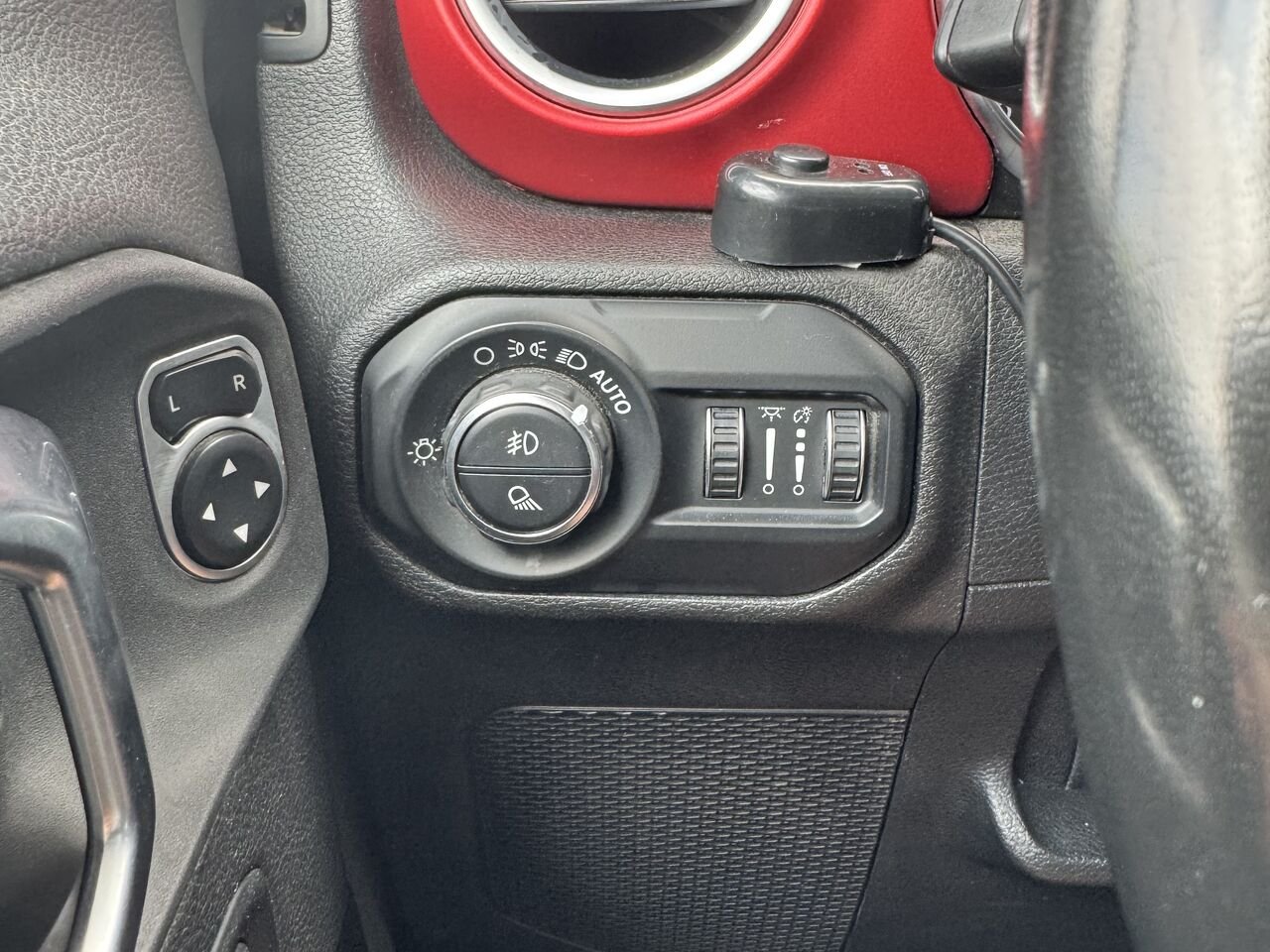 2020 Jeep Gladiator Rubicon Grey Granby - photo #25