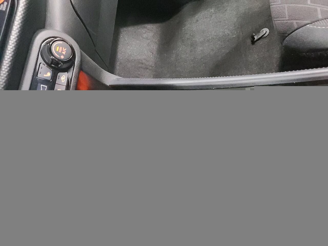 2025 Nissan KICKS PLAY S TA Grey Ste-Foy - photo #15