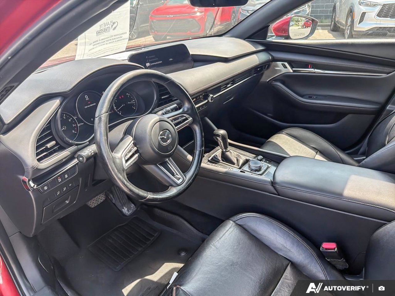 Mazda Mazda3 Sport JM1BPBMMXK1121824 2019 Rouge Mirabel - photo #14