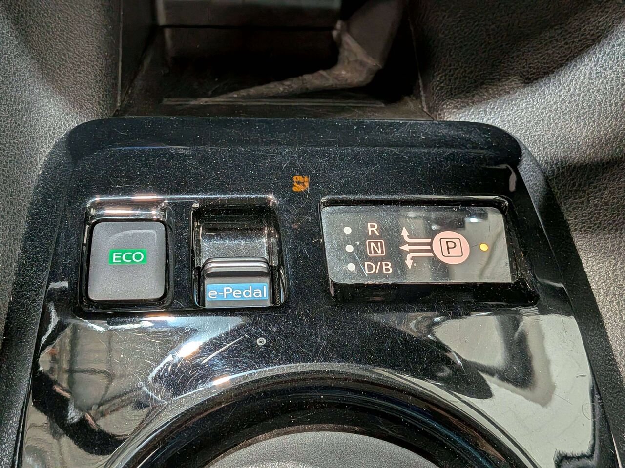 2020 Nissan LEAF SL PLUS Hatchback Black Val-David - photo #30