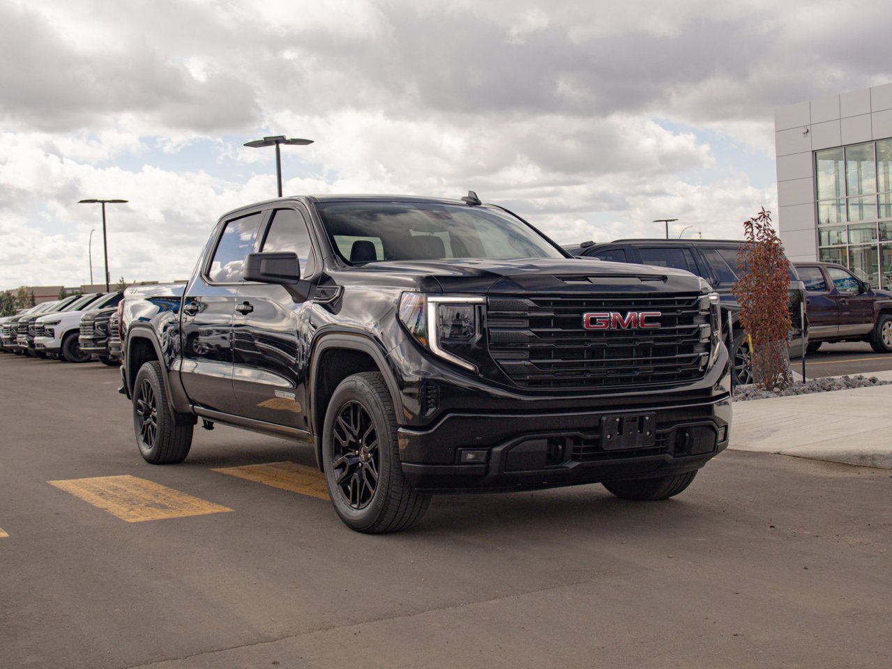 2024 GMC Sierra 1500 4WD Crew Cab 147 Elevation Black Sherwood Park - photo #12
