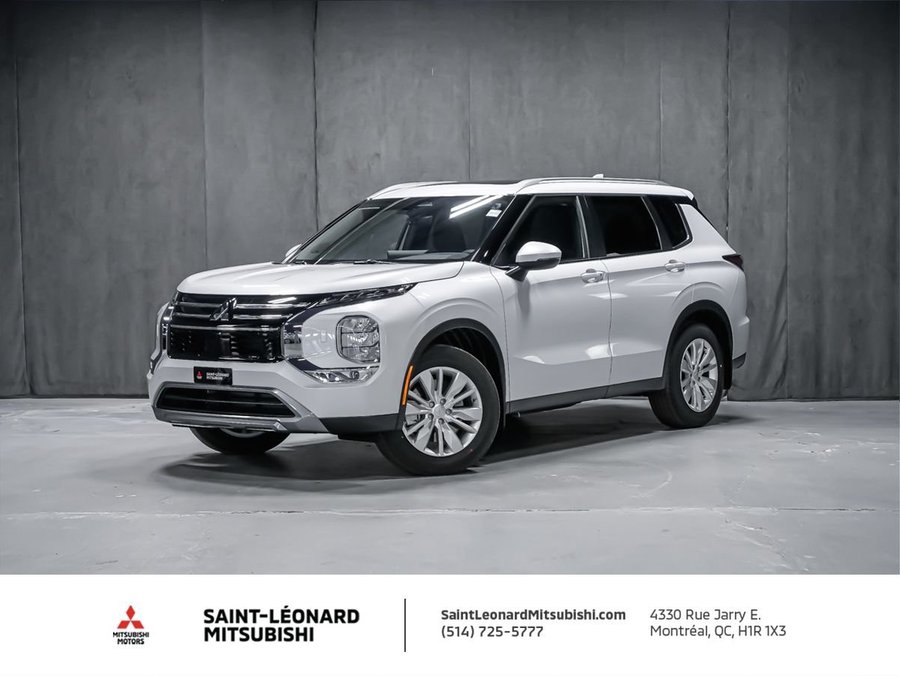 2026 Mitsubishi Outlander SE White Diamond