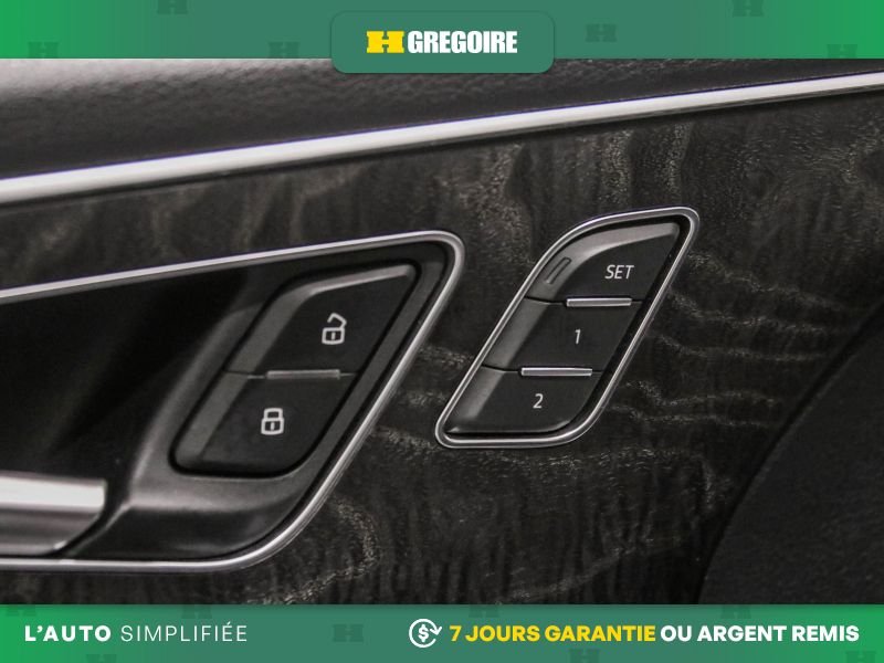2019 Audi Q8 White Blainville - photo #16