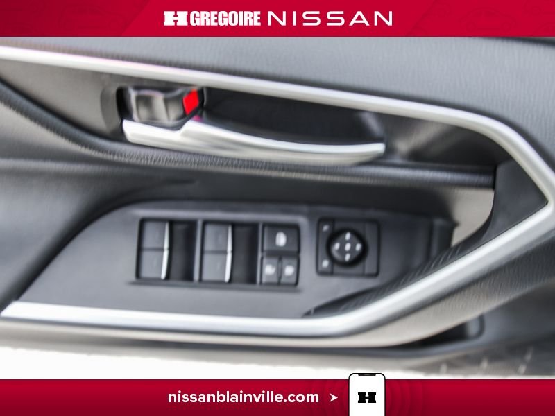 Toyota RAV4 Plug-In Hybrid 2025 Argent Saint-Eustache - photo #22