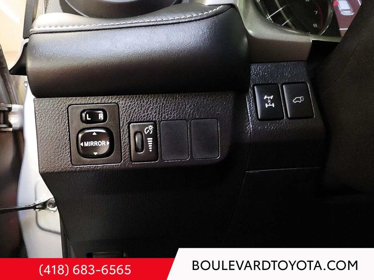 2016 Toyota RAV4 100287A-010 | XLE, AWD Silver Québec - photo #12