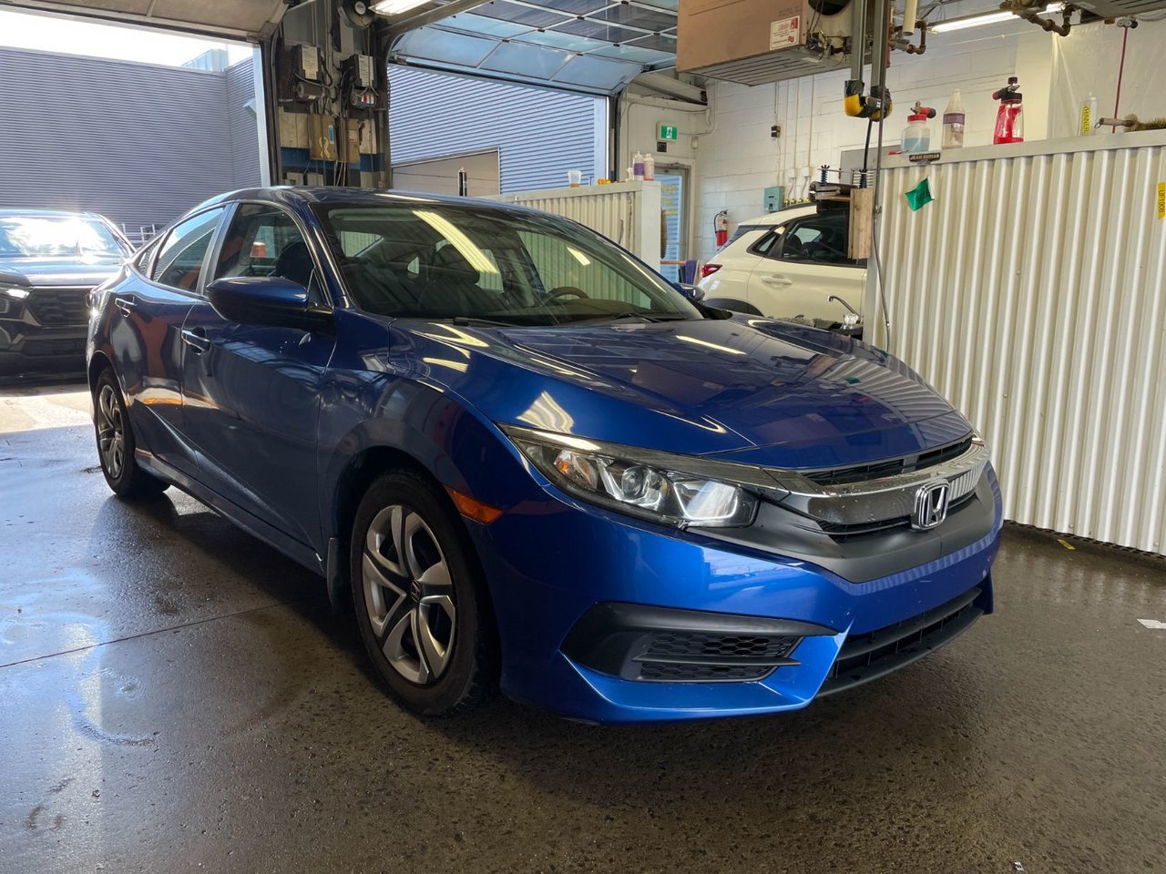 2018 Honda Civic LX AUTO *SIÈGES CHAUFF* CARPLAY BLUETOOTH *BAS KM* Blue Saint-Jérôme - photo #8