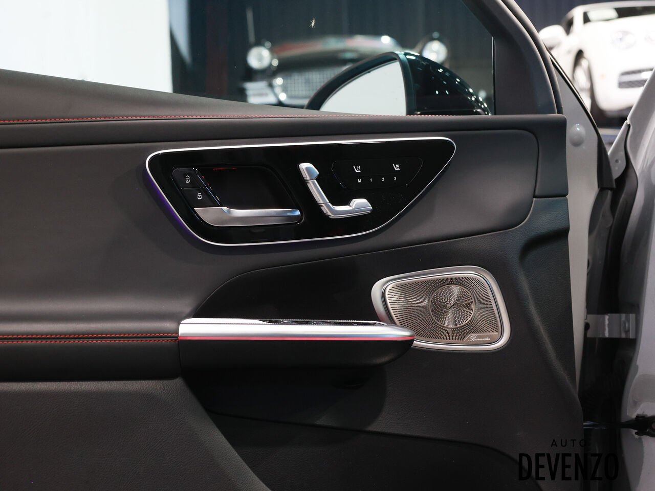2025 Mercedes-Benz GLC Grey Saint-Eustache - photo #8