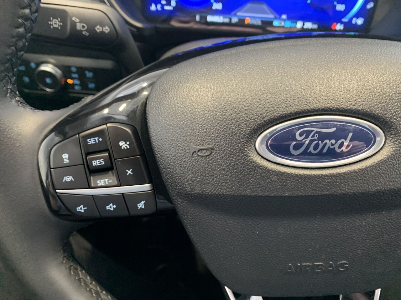 2022 Ford Escape TITANIUM PHEV Blue Châteauguay - photo #37