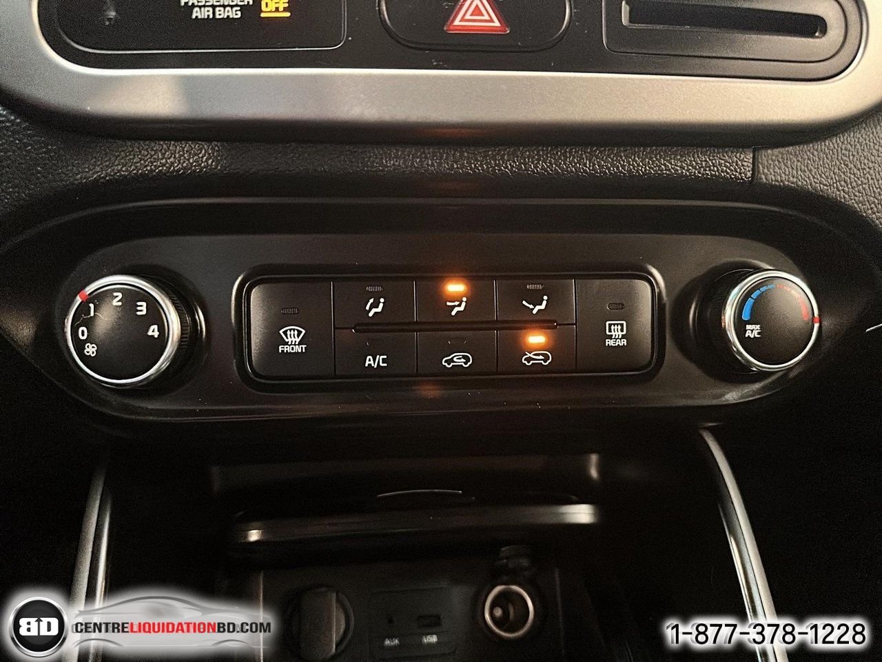 Kia Rondo LX familiale 4 portes BM | A8559 2015 Gris Granby - photo #17