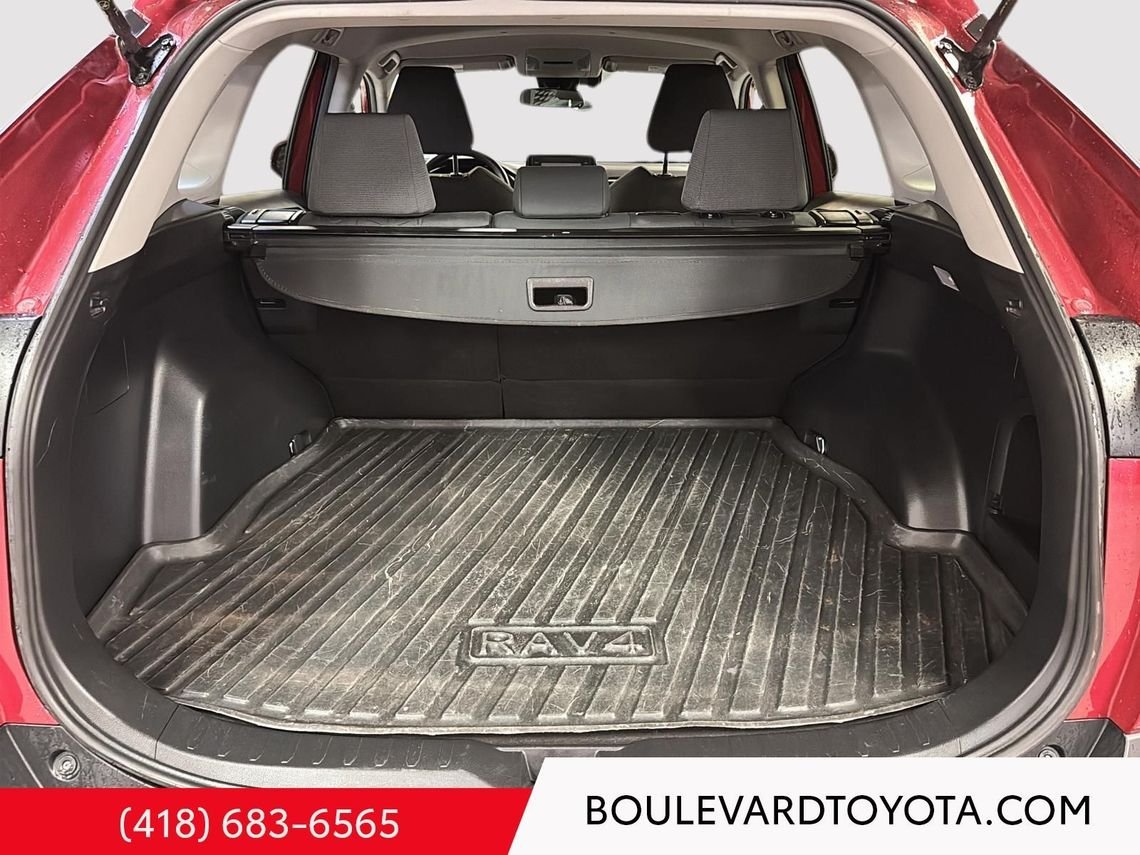 Toyota RAV4 99441A-43 | LE Hybride 2020 Rouge Québec - photo #6