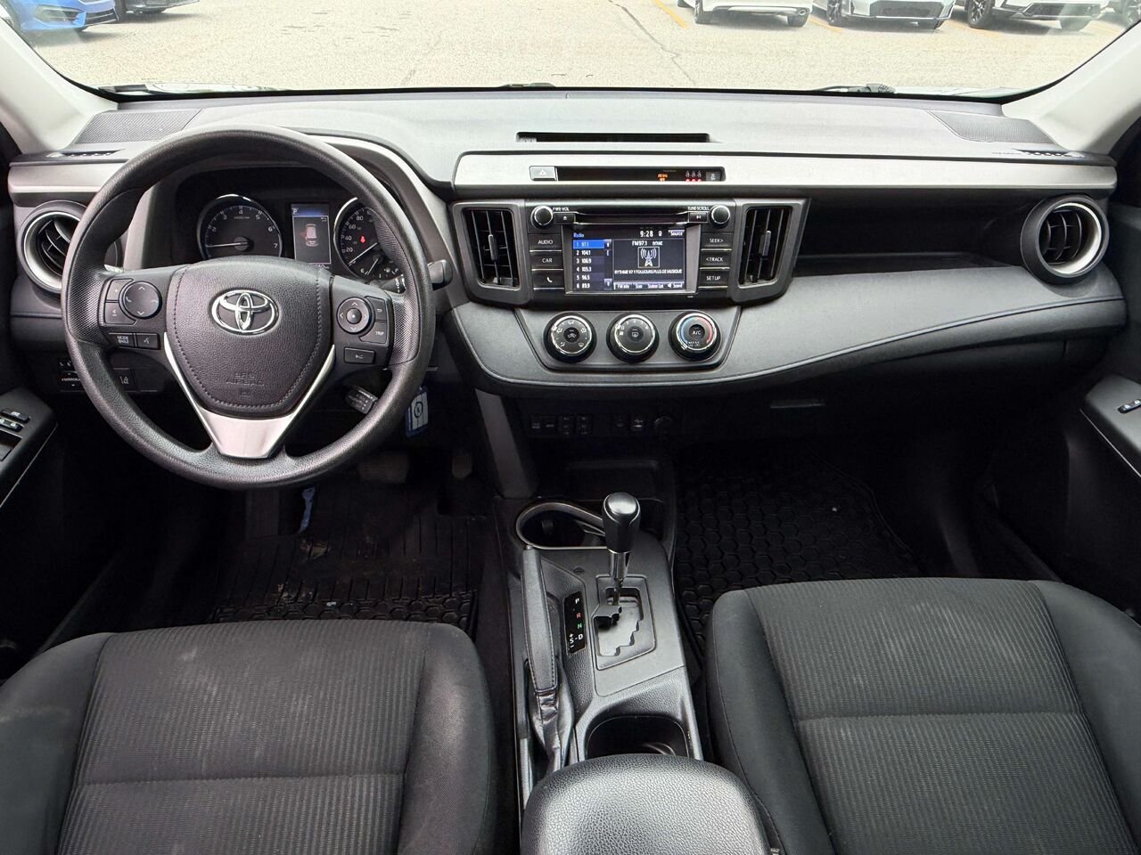 2017 Toyota RAV4 LE Grey Gatineau - photo #13