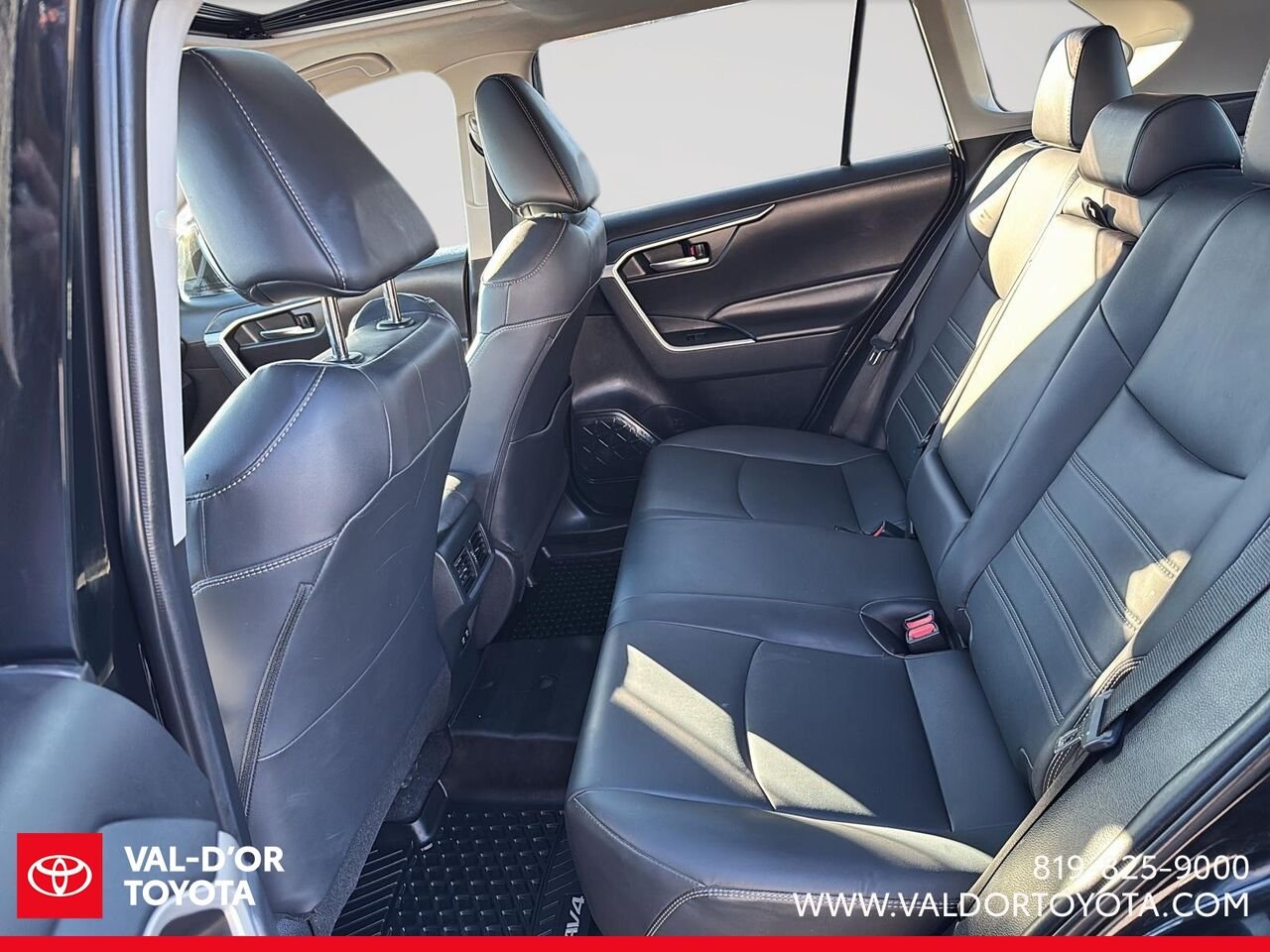 Toyota RAV4 XLE premium cuir TI awd 2019 Noir Val-d'Or - photo #8