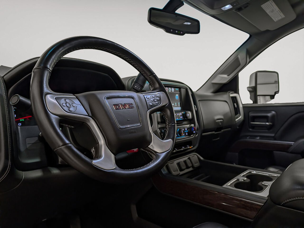 2018 GMC Sierra 2500 SLT 4WD Crew Cab Moteur 6.0l Essence Red Sherbrooke - photo #5