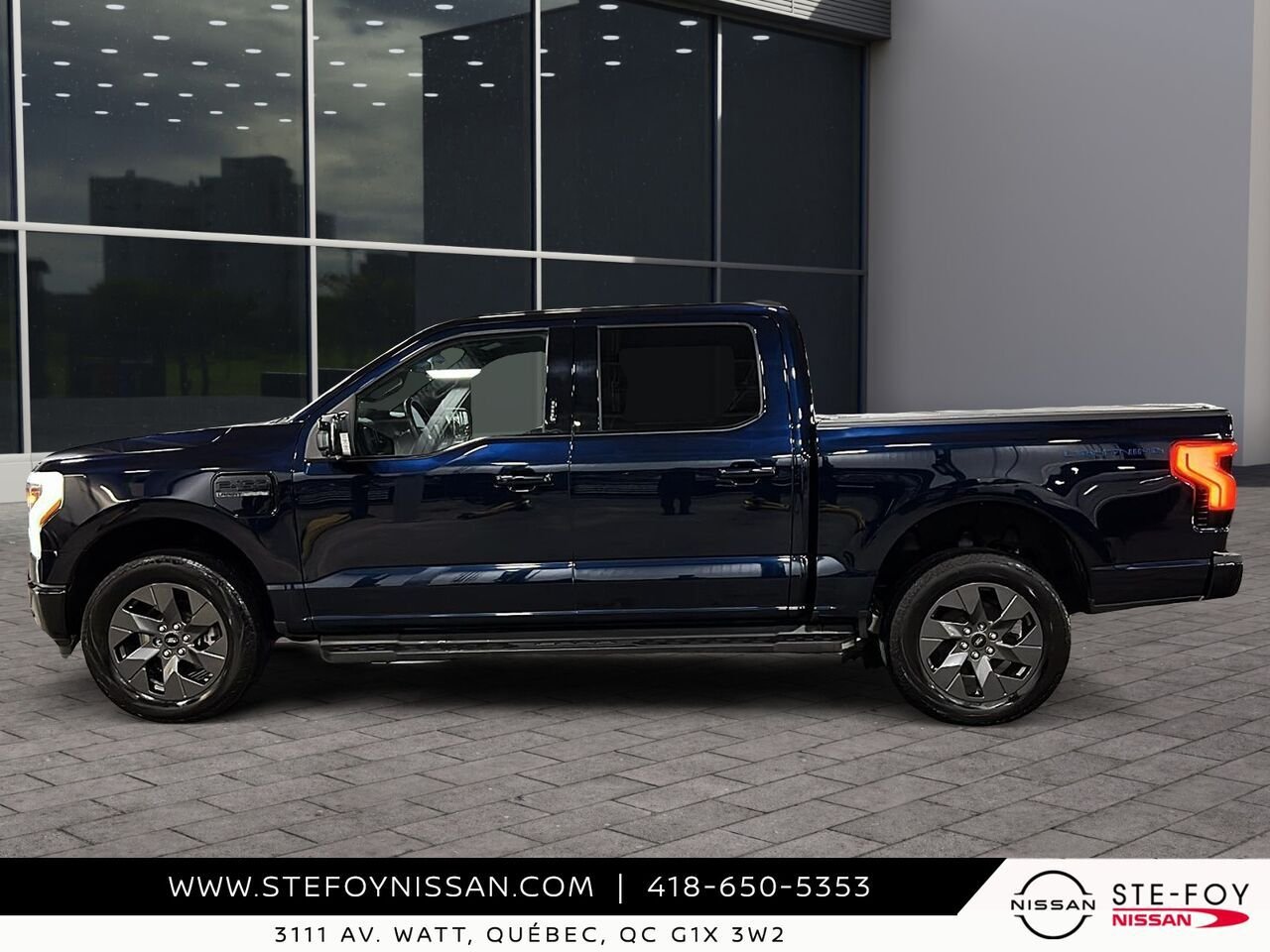 Ford F-150 Lightning GROUPE 510 A, standard range 2023 Bleu Ste-Foy - photo #23