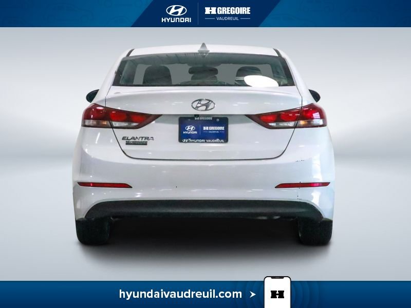 2018 Hyundai Elantra White Blainville - photo #8